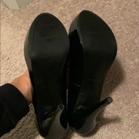 Nine West Black Heels - Picture 3 of 4
